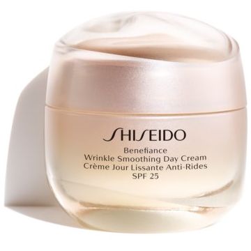 Shiseido Benefiance Wrinkle Smoothing Day Cream crema de zi anti-rid SPF 25