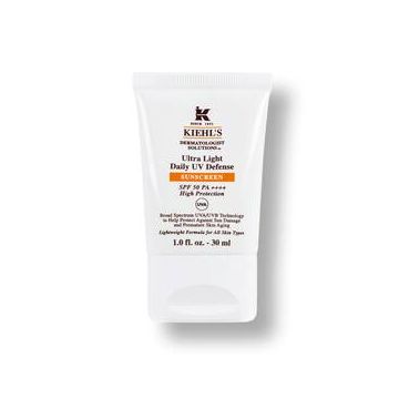 Ultra Light Daily UV Defense SPF 50 PA++++ - Protecție solară zilnică