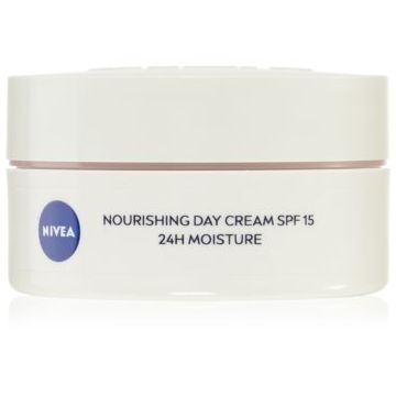 NIVEA 24 h Moisture crema de zi cu efect revigorant cu vitamina E
