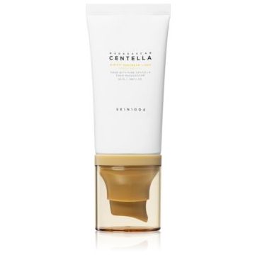 SKIN1004 Madagascar Centella Air-Fit Suncream Light fluid protector cu minerale pentru fata SPF 30