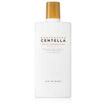 SKIN1004 Madagascar Centella Air-Fit Suncream Plus crema protectoare cu minerale pentru piele sensibilă SPF 50+