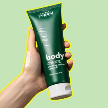 Cremă pentru corp pentru piele foarte uscată, Rich Body Cream, cu Ceramide și Vitamina E.