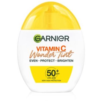 Garnier Vitamin C Wonder Tint Fluid nuantator cu textura usoara SPF 50+