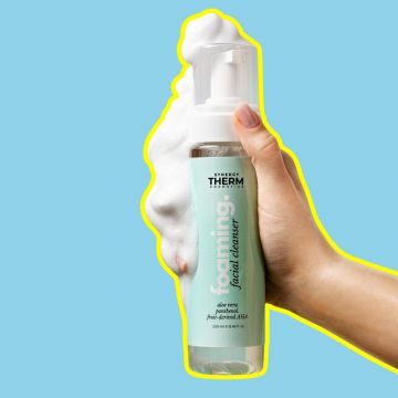 Spumă curățare ten, Foaming Facial Cleanser, demachiant tip spumă cu acizi derivați din fructe, Aloe Vera și Panthenol