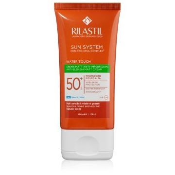 Rilastil Sun System Water Touch crema matifiere protectoare pentru ten gras cu imperfectiuni SPF 50+